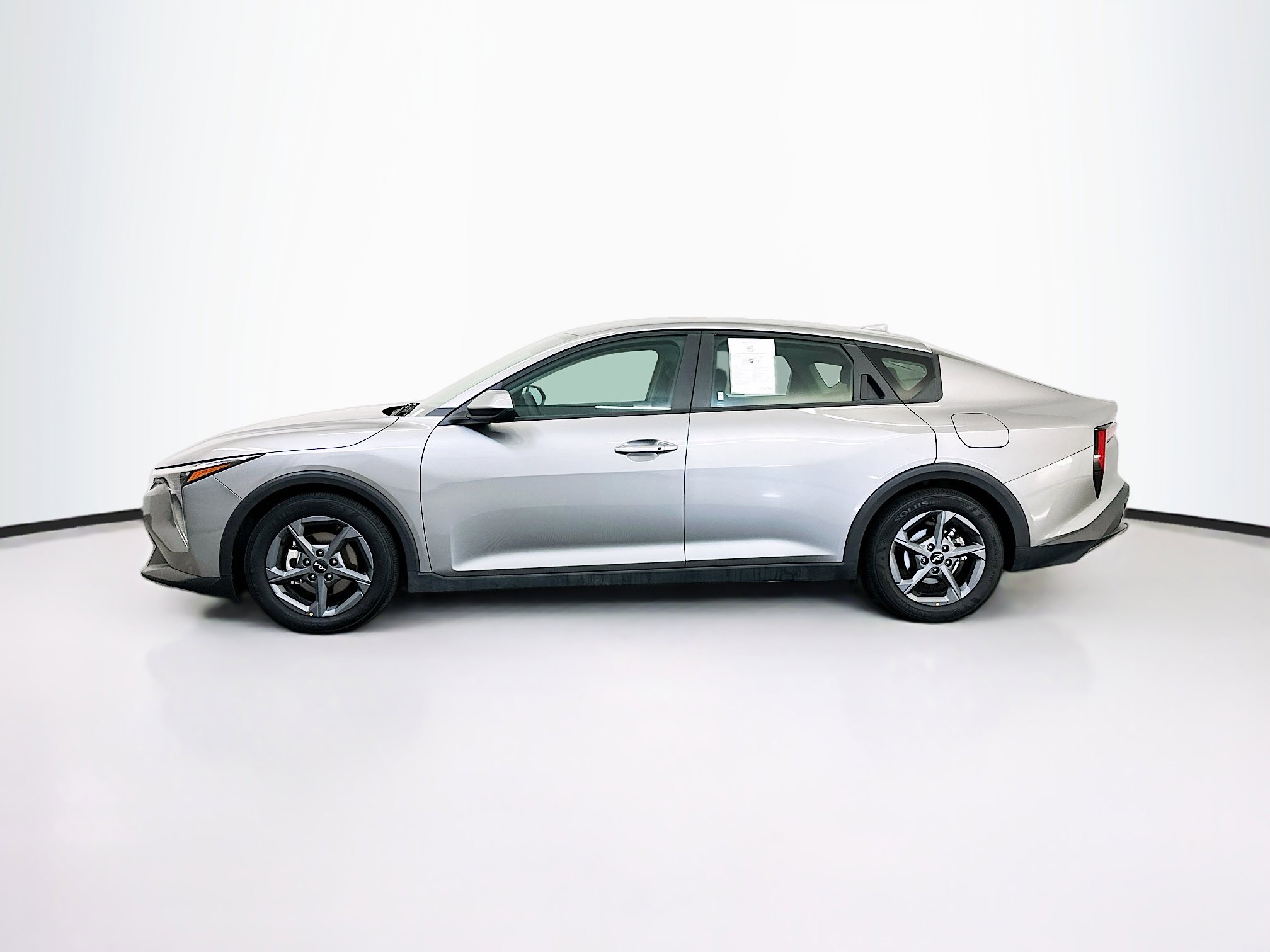 Used 2025 Kia K4 LXS image 4