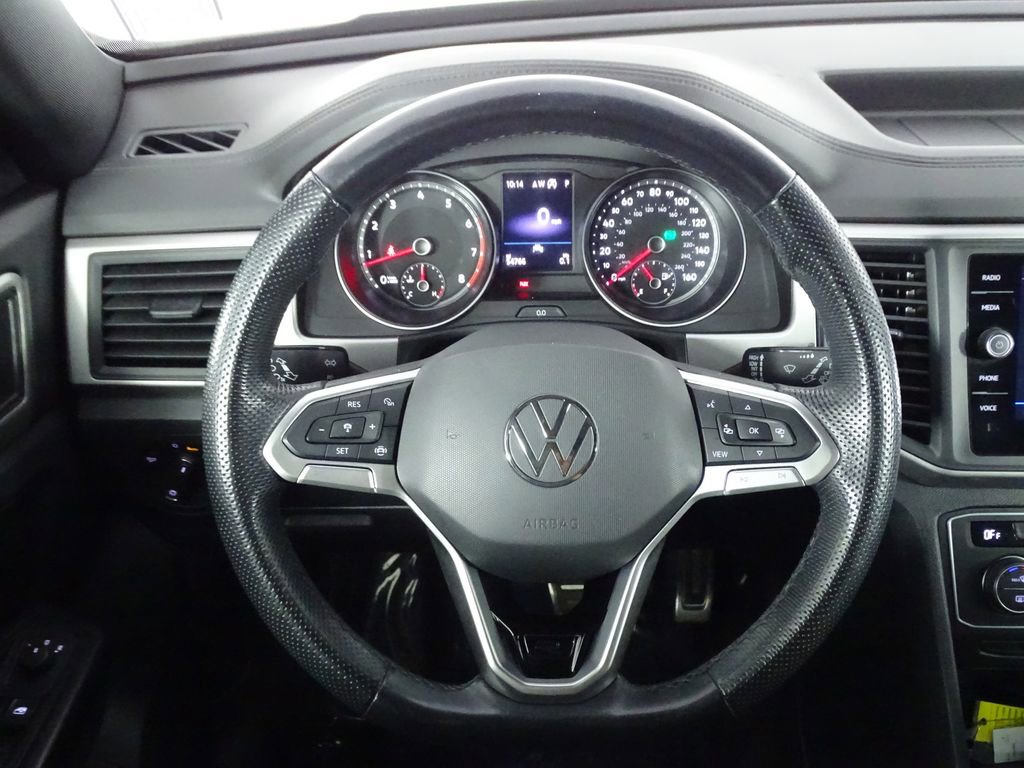 Used 2020 Volkswagen Atlas Cross Sport SE w/ Towing Package image 22