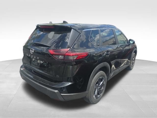Used 2025 Nissan Rogue SV FWD image 5
