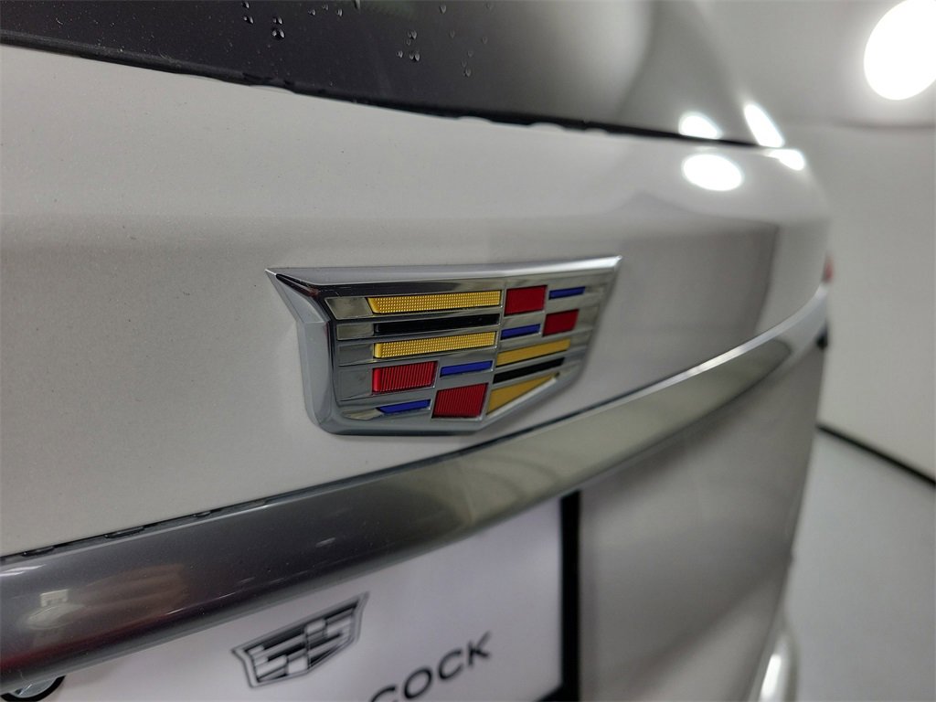 Certified 2025 Cadillac XT6 Premium Luxury w/ Technology Package image 6
