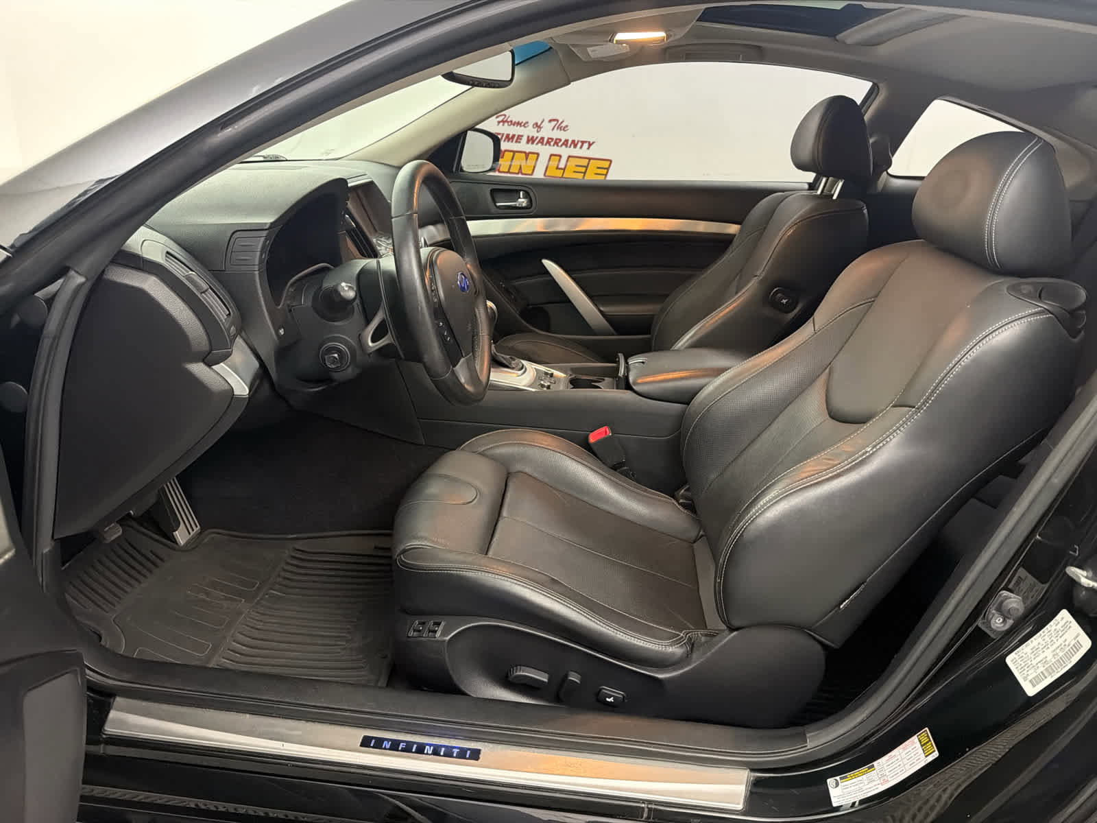 Used 2015 INFINITI Q60 AWD Coupe w/ Premium Package image 14