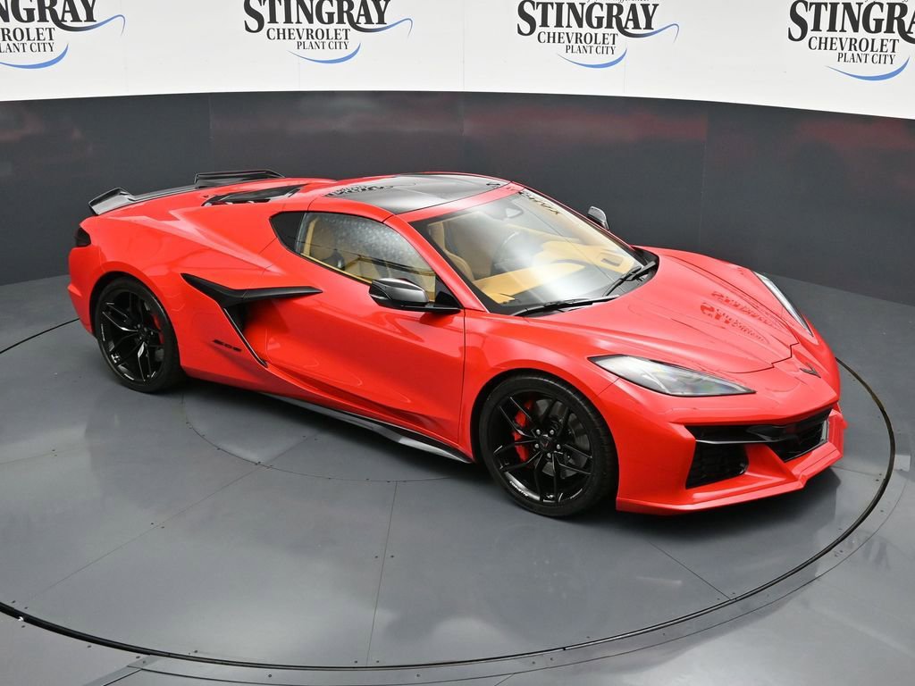 Used 2025 Chevrolet Corvette Z06 image 9