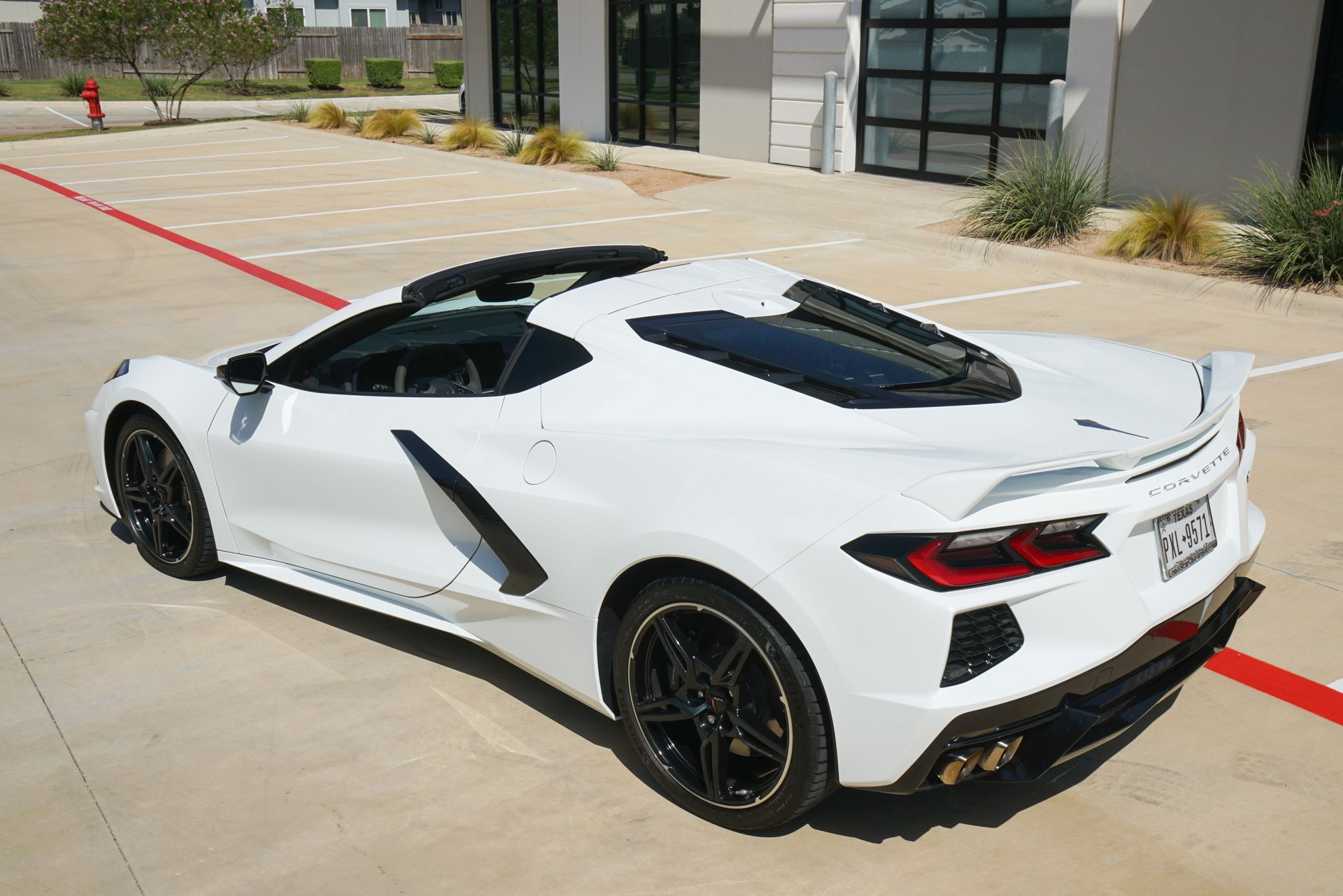 Used 2021 Chevrolet Corvette Stingray Preferred Cpe w/ Z51 Performance Package RWD image 9