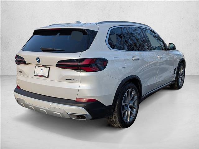 Certified 2026 BMW X5 xDrive50e w/ Premium Package image 5