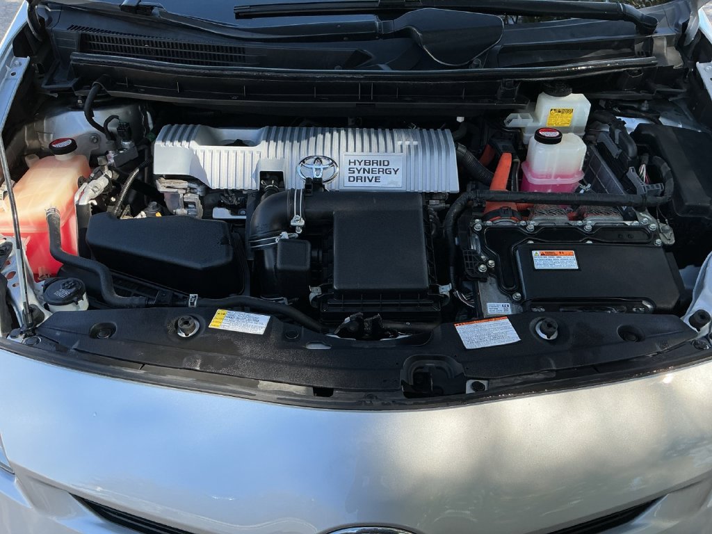 Used 2015 Toyota Prius Three FWD image 29