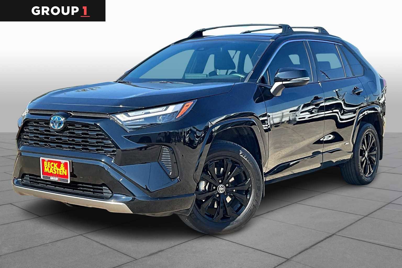 Used 2023 Toyota RAV4 SE