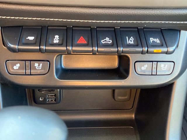 Certified 2022 GMC Canyon Denali image 14