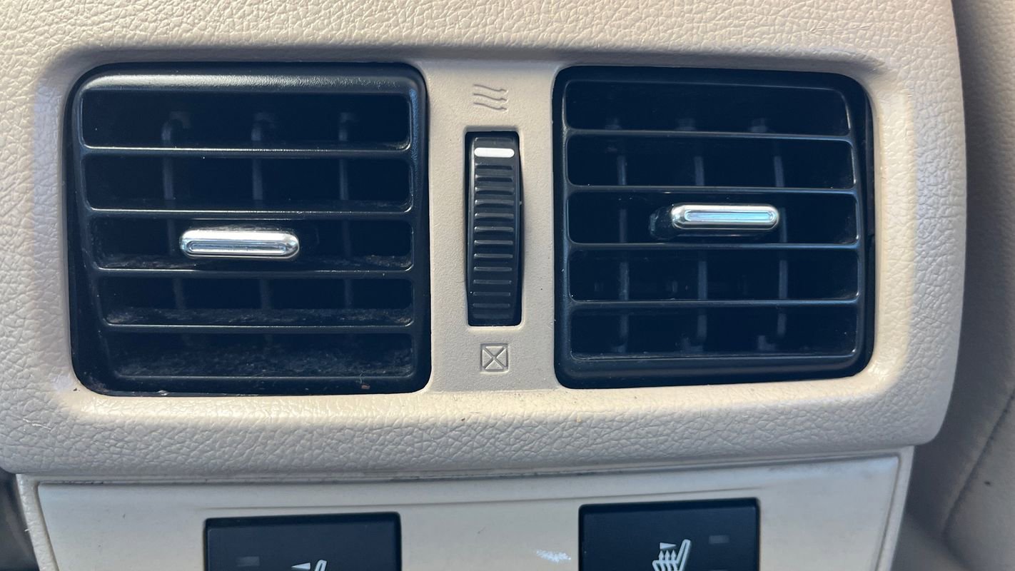 Used 2016 Subaru Outback 2.5i Limited image 20