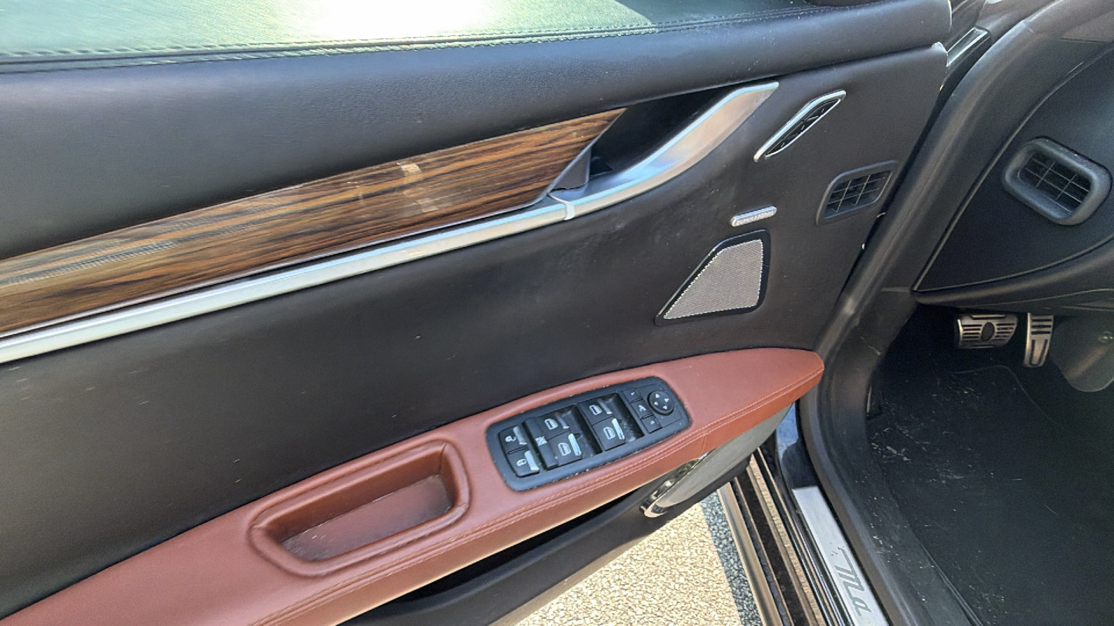 Used 2015 Maserati Ghibli S Q4 AWD/4WD image 15