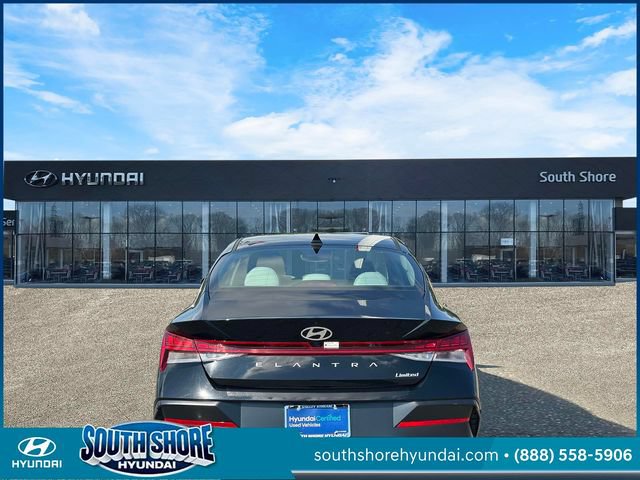 Certified 2025 Hyundai Elantra Limited w/ Cargo Package FWD image 7