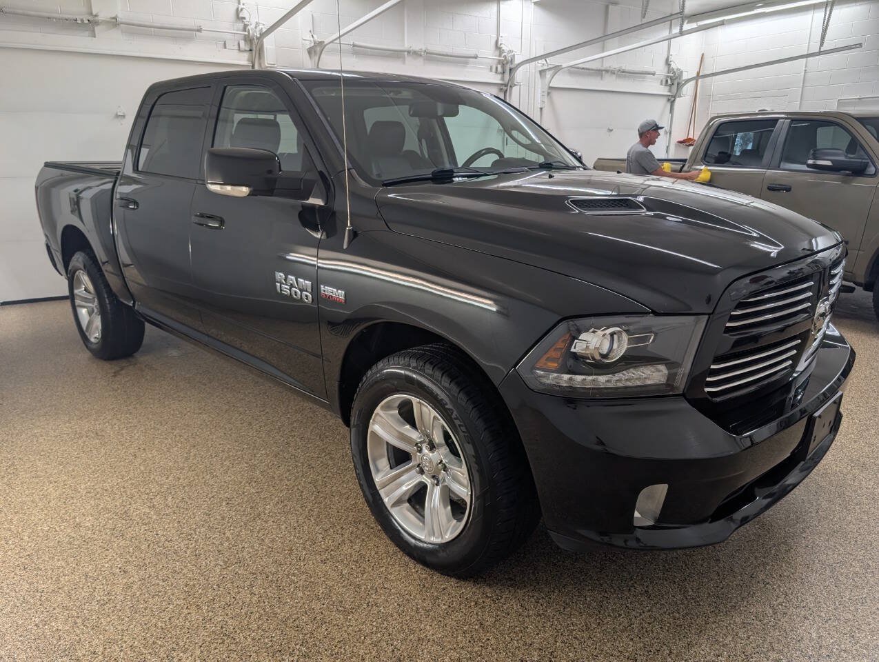Used 2017 RAM 1500 Sport AWD/4WD image 5