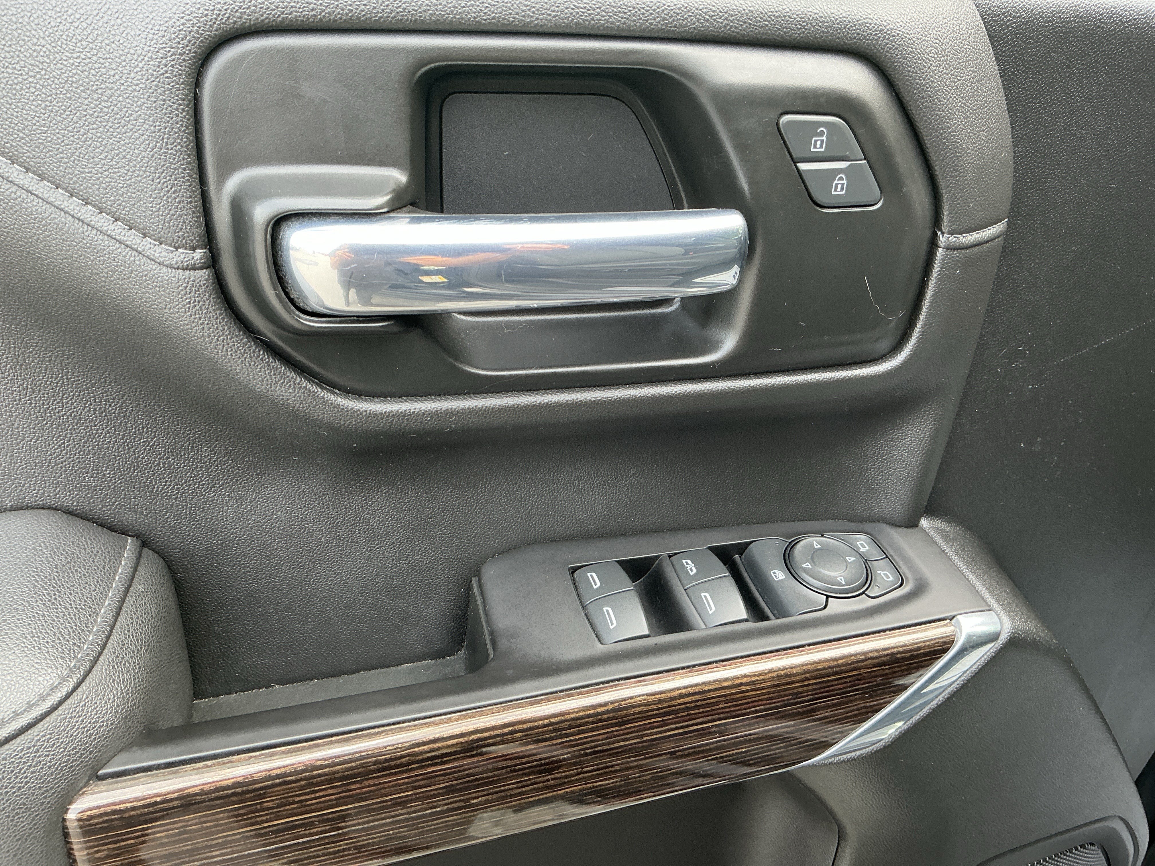 Used 2021 GMC Sierra 1500 Elevation AWD/4WD image 12