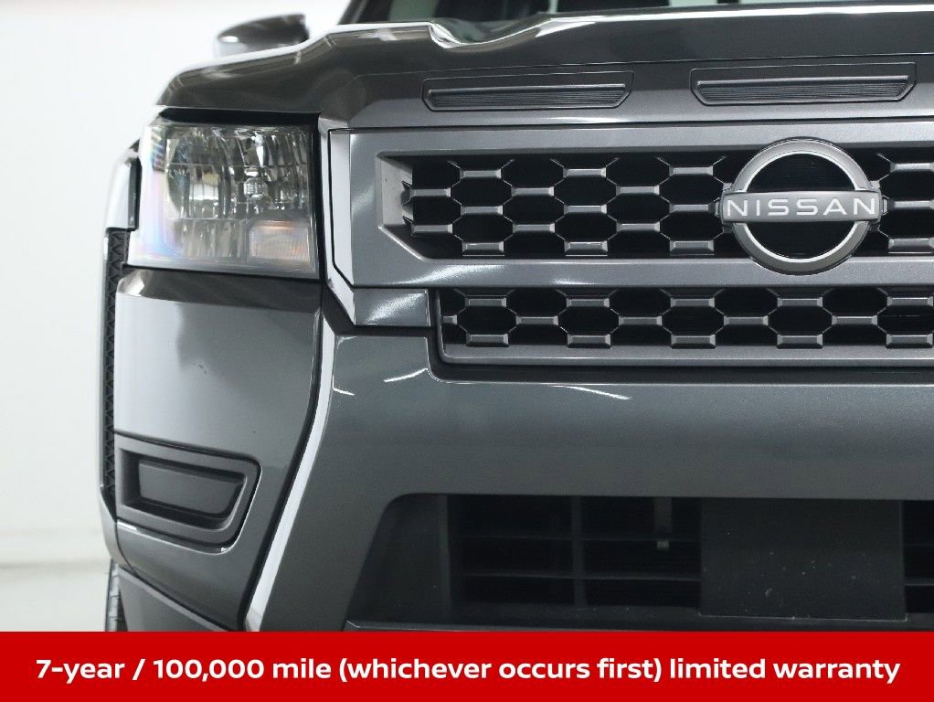 Certified 2025 Nissan Frontier SV image 9
