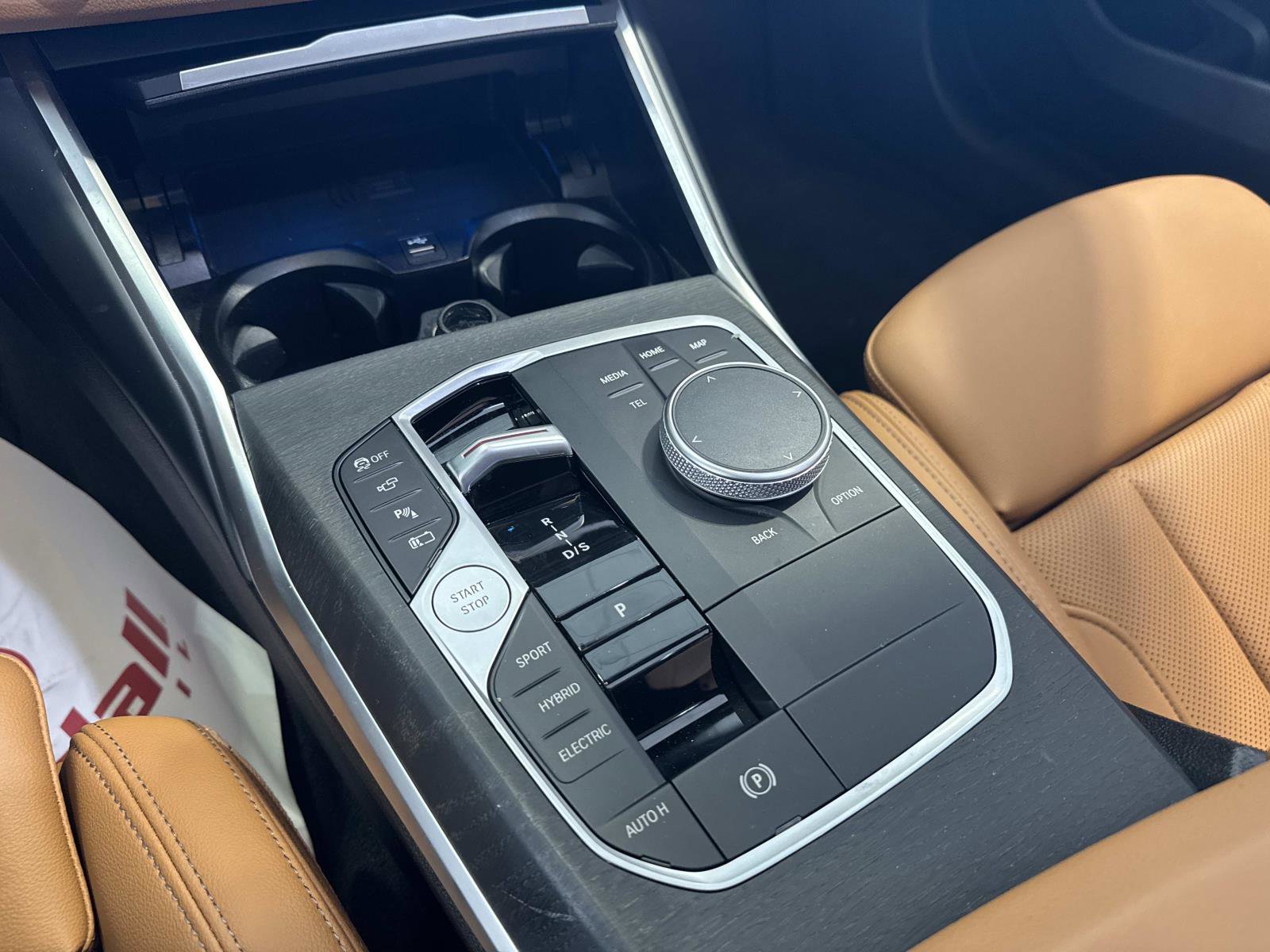 Used 2024 BMW 330e RWD image 24