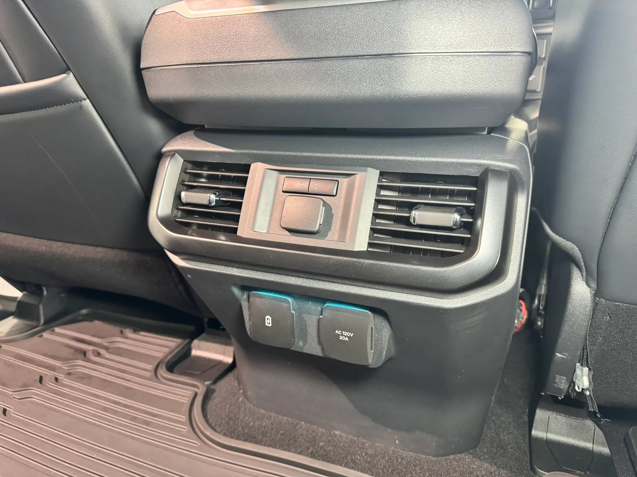 Used 2025 Ford F150 Raptor AWD/4WD image 28