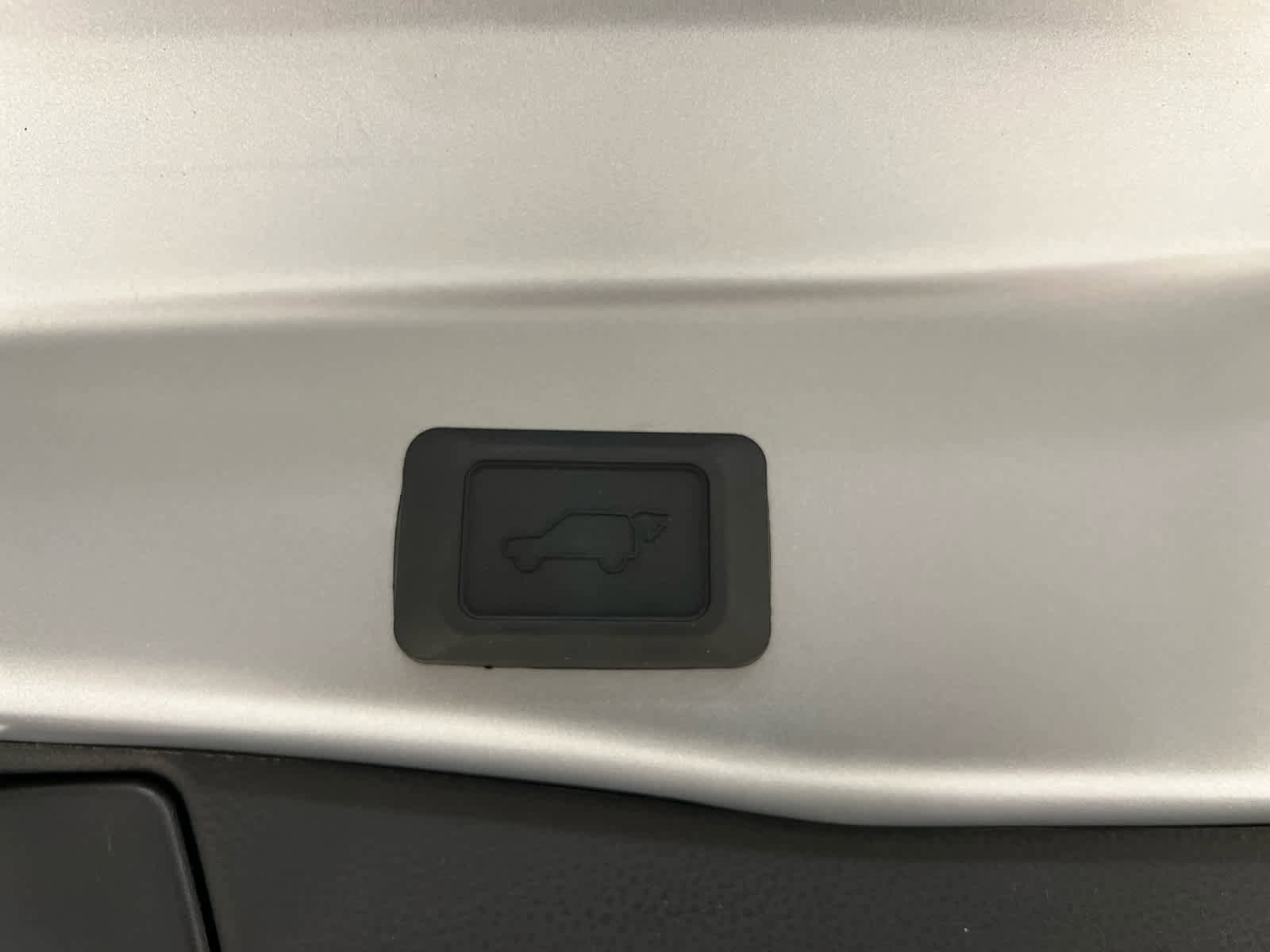 New 2025 Toyota RAV4 XLE w/ Convenience Package image 10