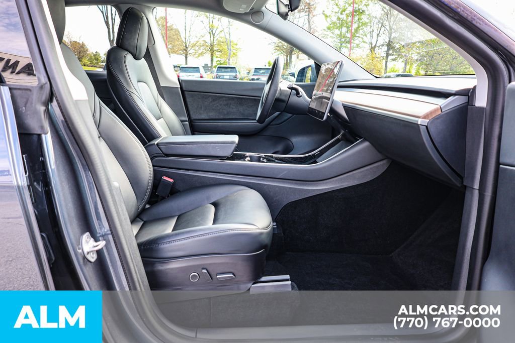 Used 2021 Tesla Model Y Long Range image 21