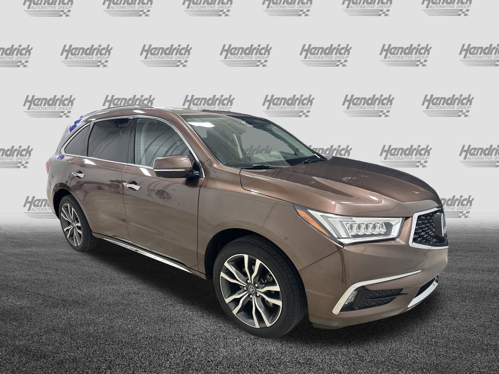 Used 2019 Acura MDX FWD w/ Advance Package image 2