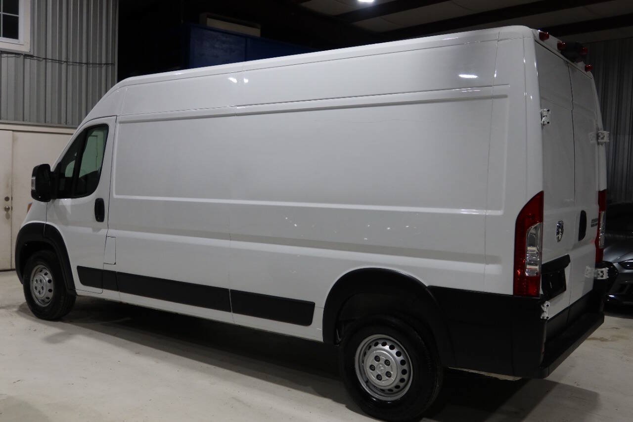 Used 2025 RAM ProMaster 2500 w/ Convenience Group FWD image 2