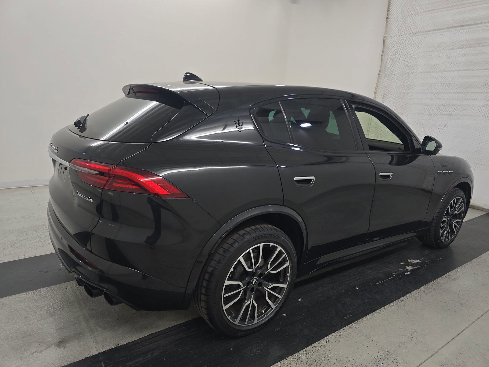 Used 2023 Maserati Grecale Modena AWD/4WD image 6