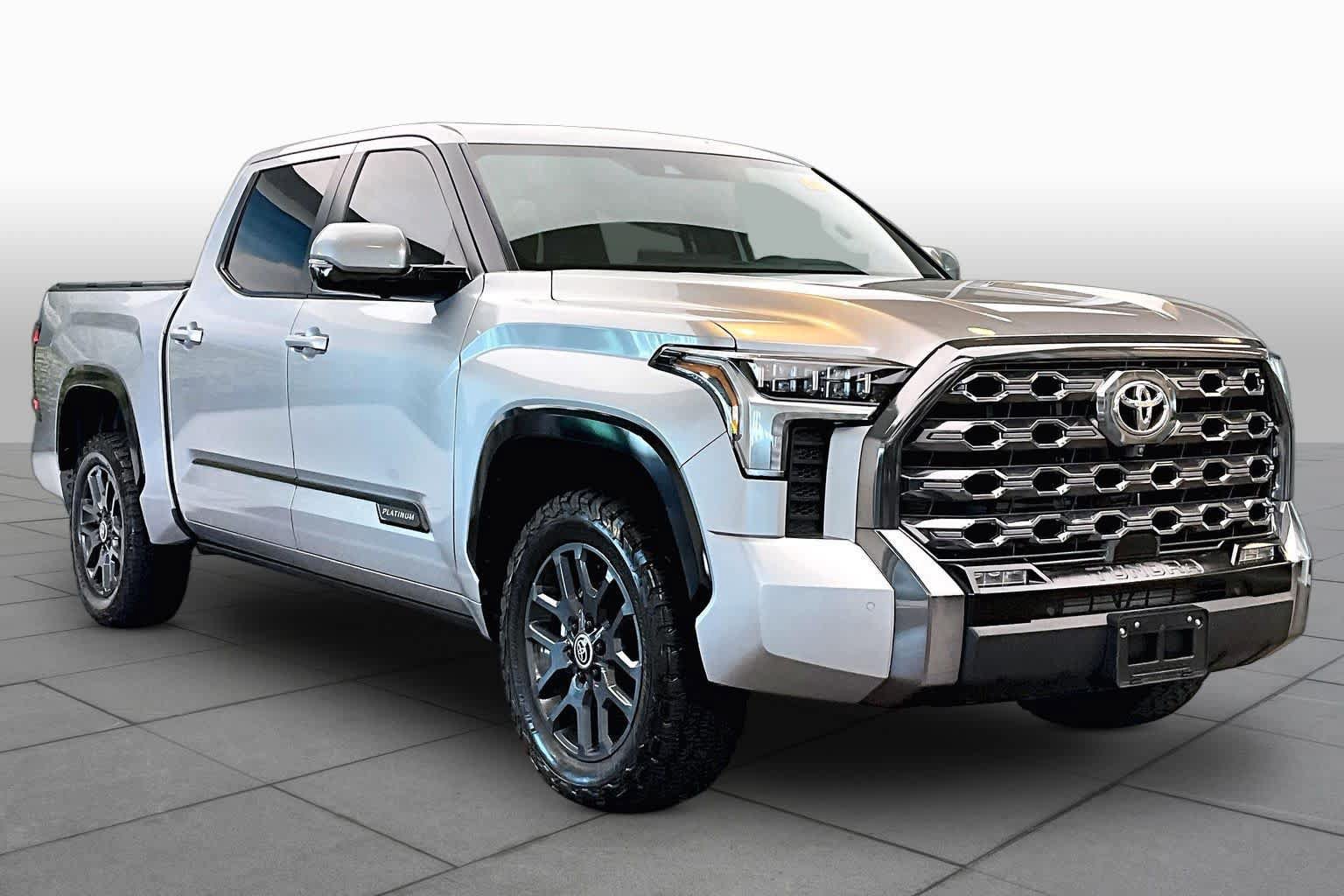 Used 2024 Toyota Tundra Platinum AWD/4WD image 3