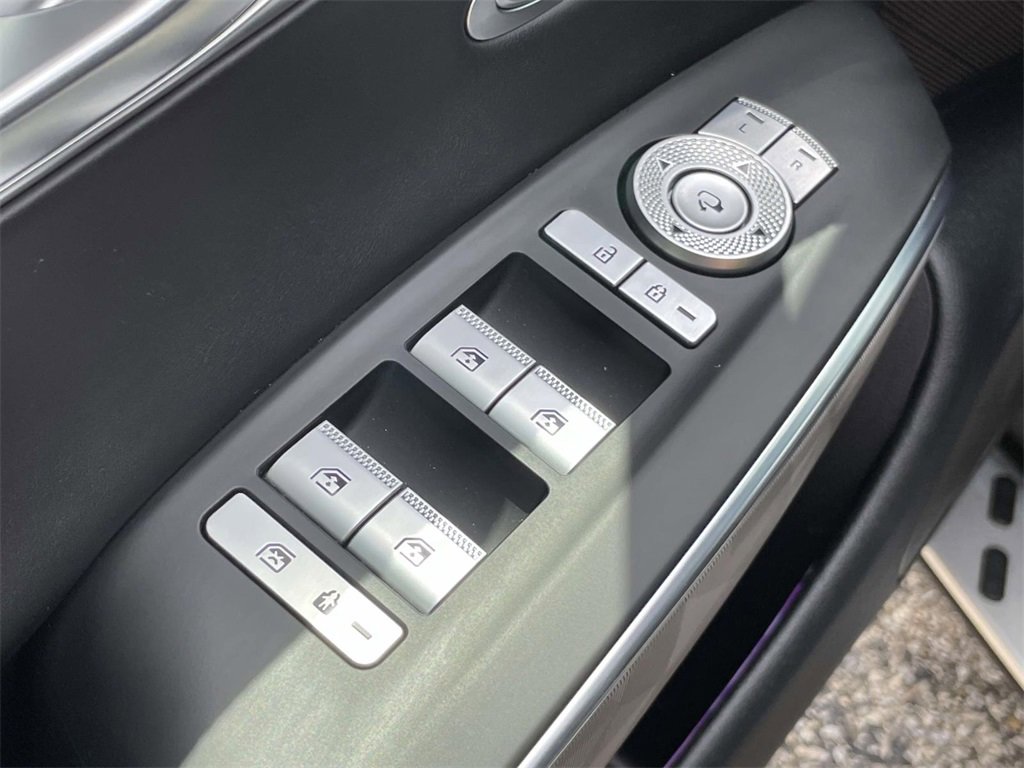 Certified 2024 Genesis GV70 3.5T Sport w/ Sport Advanced Package image 16