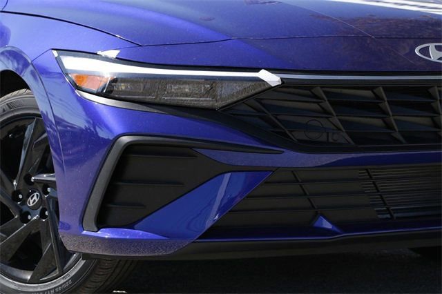 Certified 2026 Hyundai Elantra Sport image 3