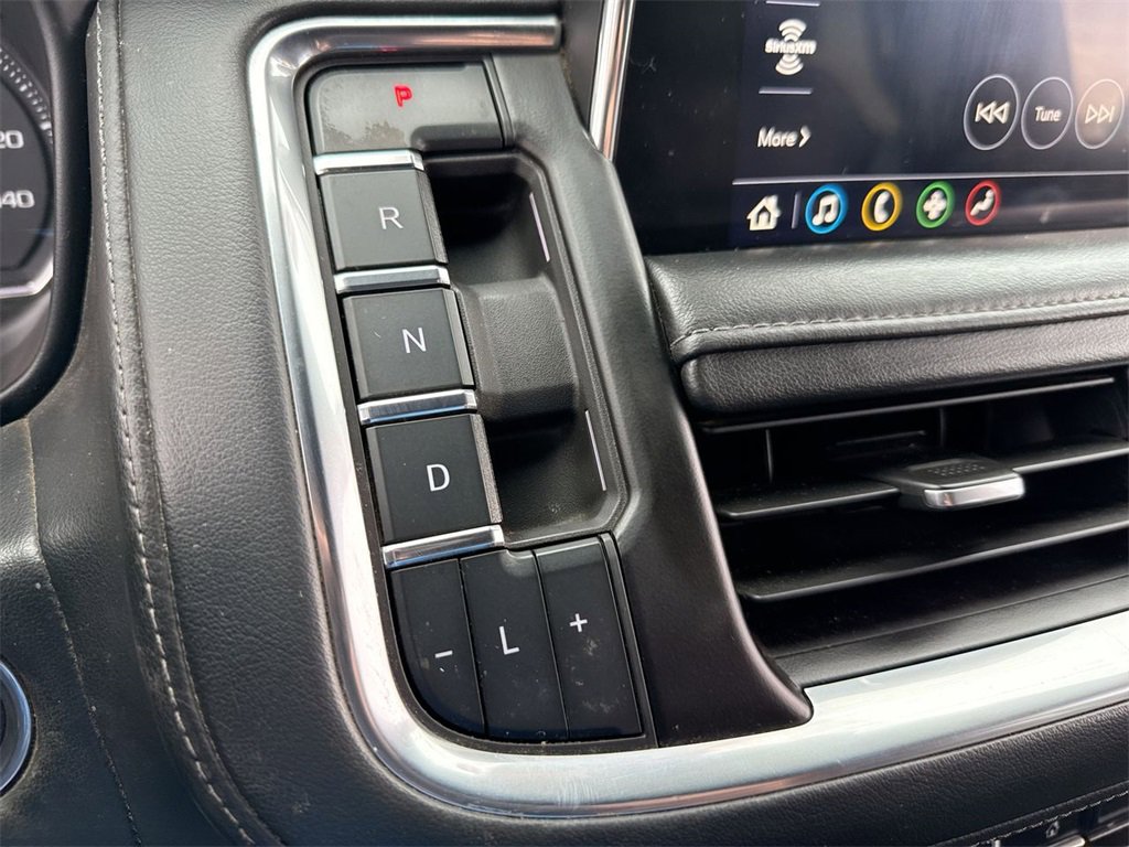 Used 2021 Chevrolet Suburban LT image 20