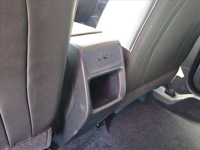 Used 2025 Chevrolet Trax LT FWD image 16