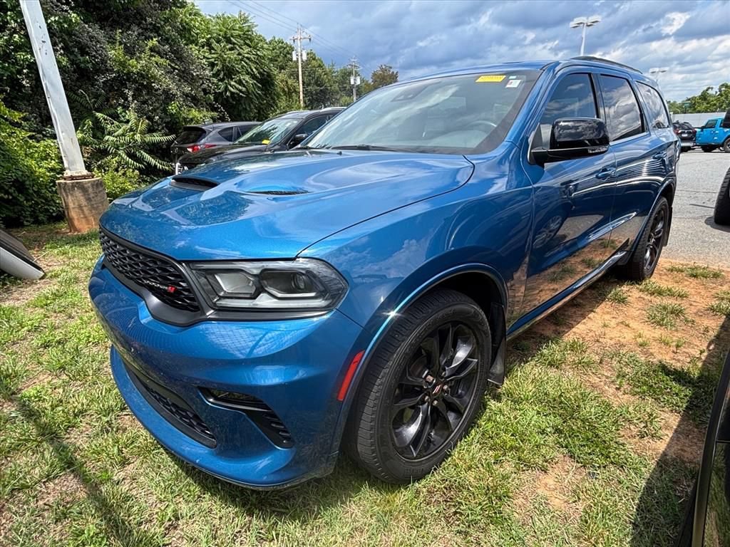 Used 2023 Dodge Durango GT RWD image 2