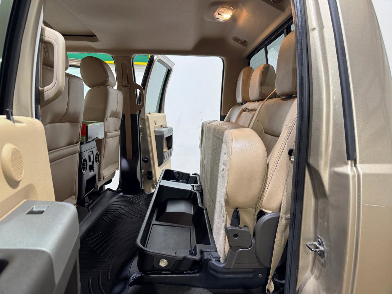 Used 2014 Ford F250 Lariat w/ Lariat Ultimate Package image 18