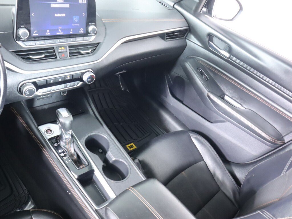 Used 2020 Nissan Altima 2.5 SR FWD image 29