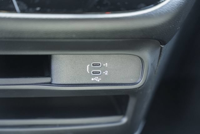 New 2027 Chrysler Pacifica Select FWD image 31
