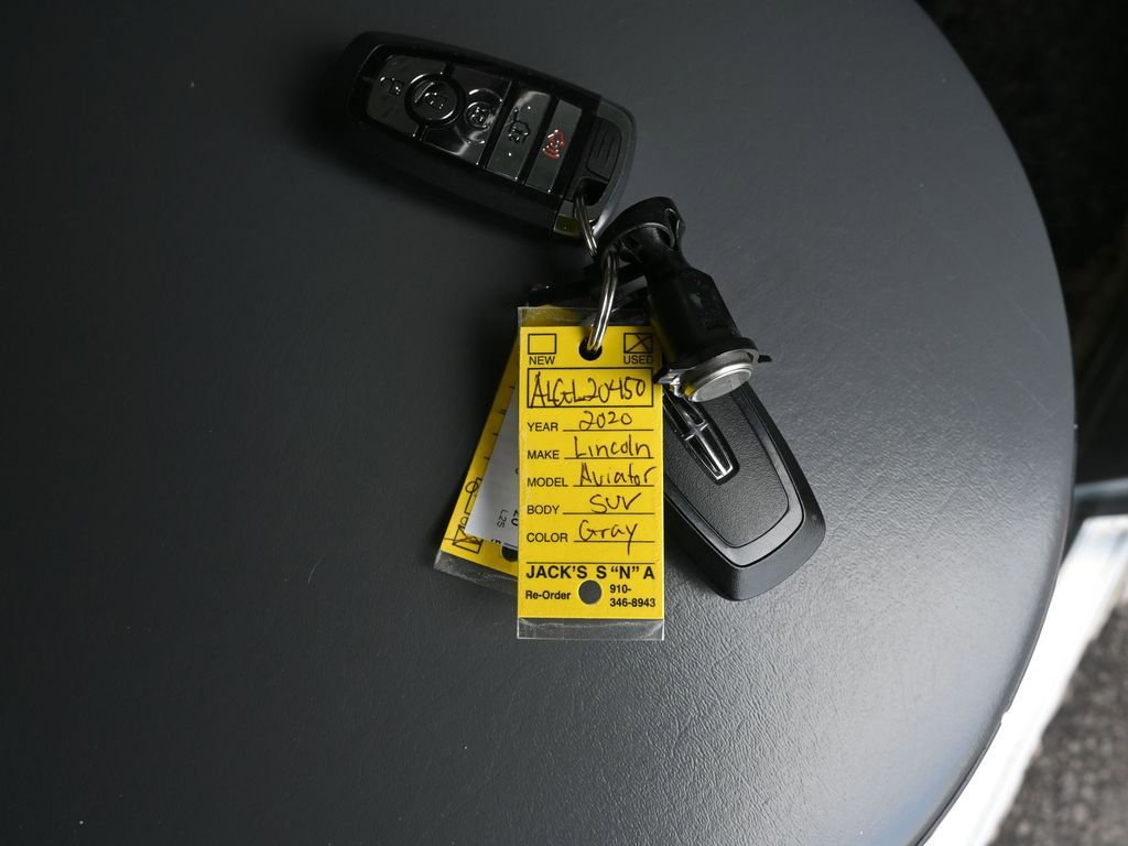 Used 2020 Lincoln Aviator Reserve w/ Equipment Group 201A image 22