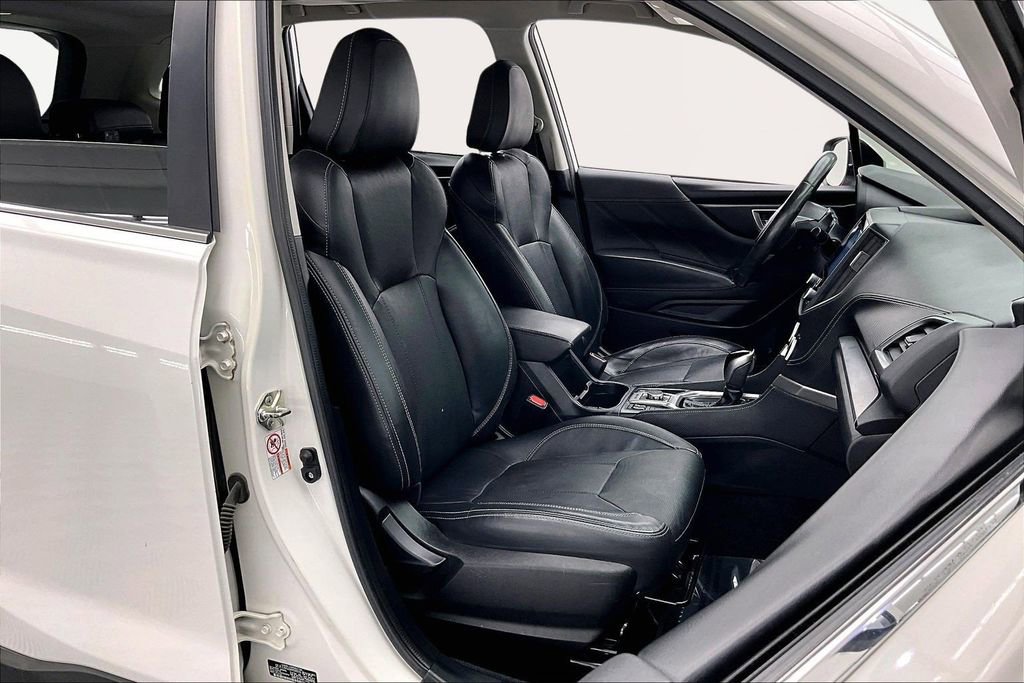 Used 2019 Subaru Forester Limited w/ Popular Package #3 image 7