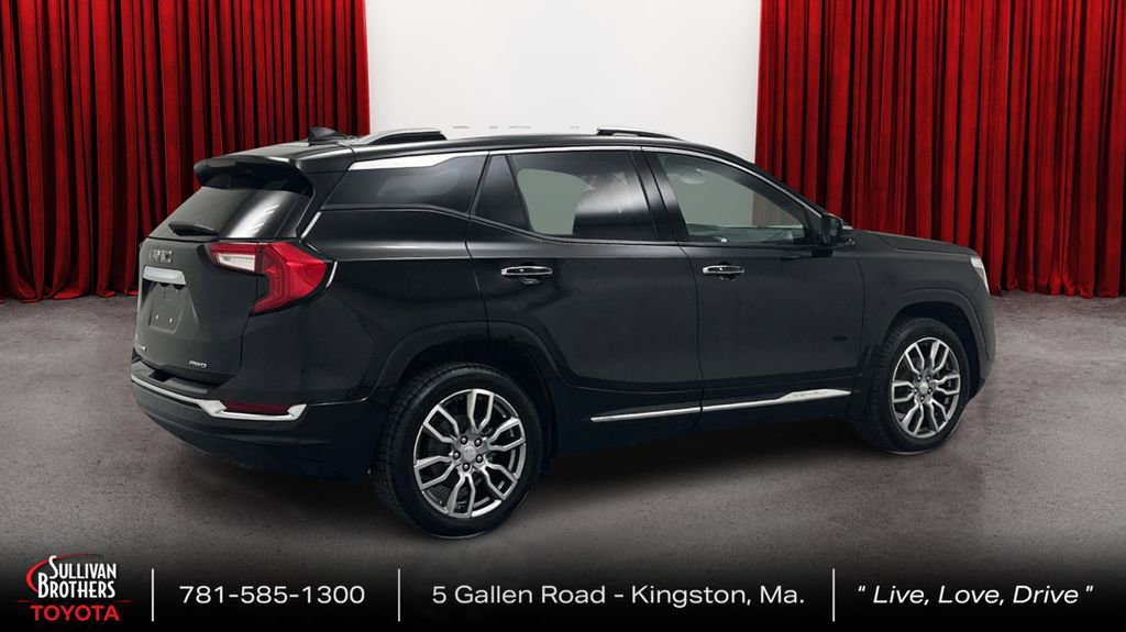 Used 2023 GMC Terrain Denali image 5