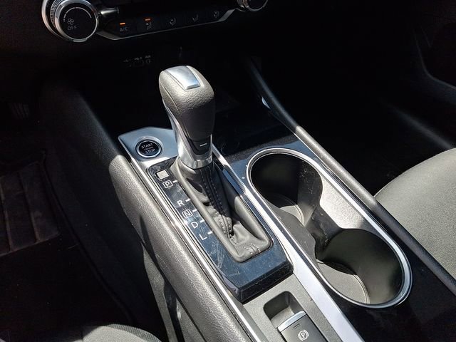 Used 2024 Nissan Altima 2.5 SV image 11