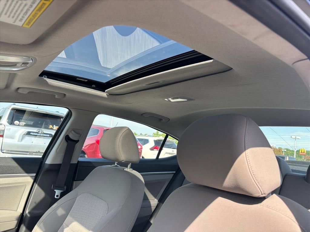 Used 2020 Hyundai Elantra Value Edition w/ Cargo Package (C1) FWD image 8