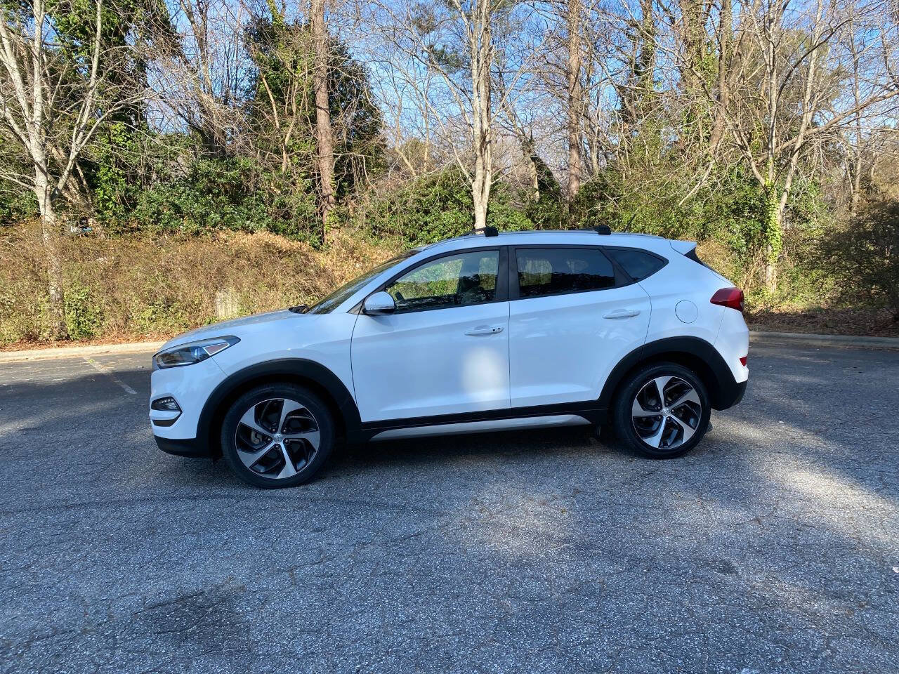 Used 2017 Hyundai Tucson Sport w/ Cargo Package AWD/4WD image 10