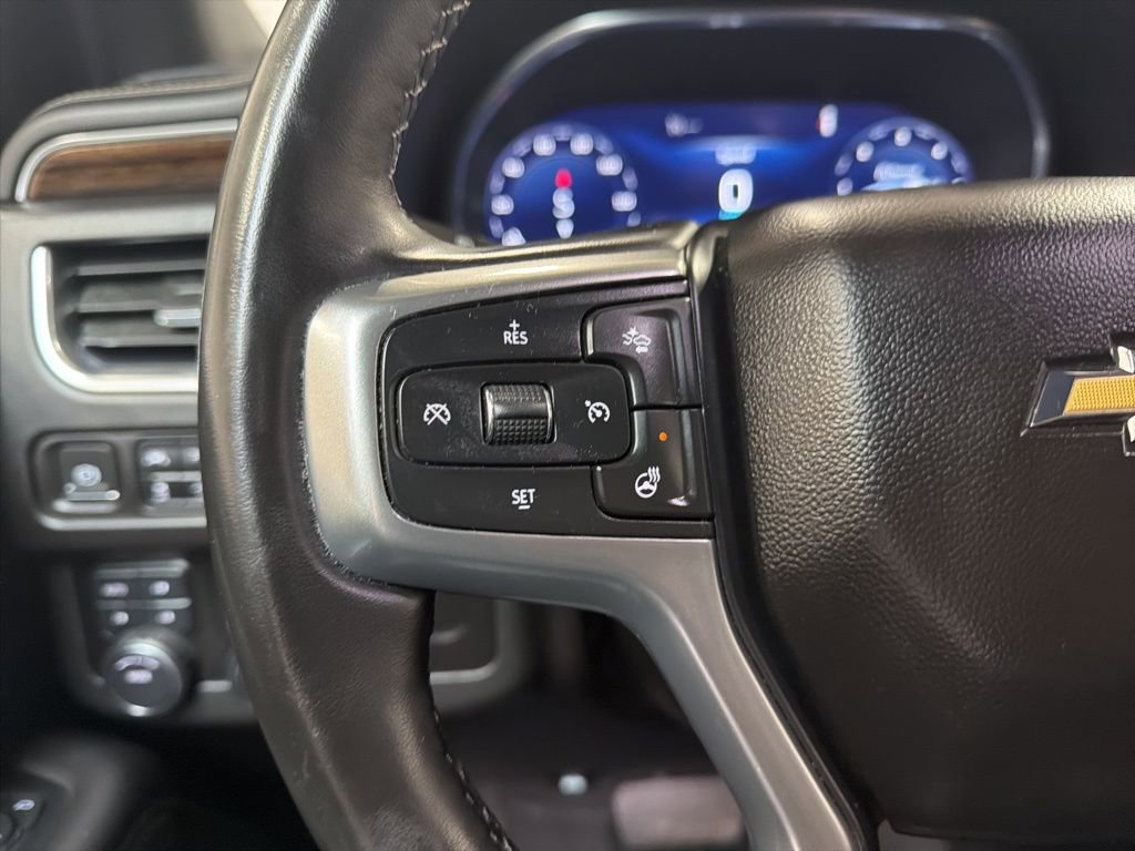 Used 2023 Chevrolet Suburban Premier image 19