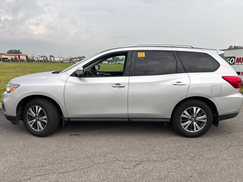 Used 2019 Nissan Pathfinder SL AWD/4WD image 7