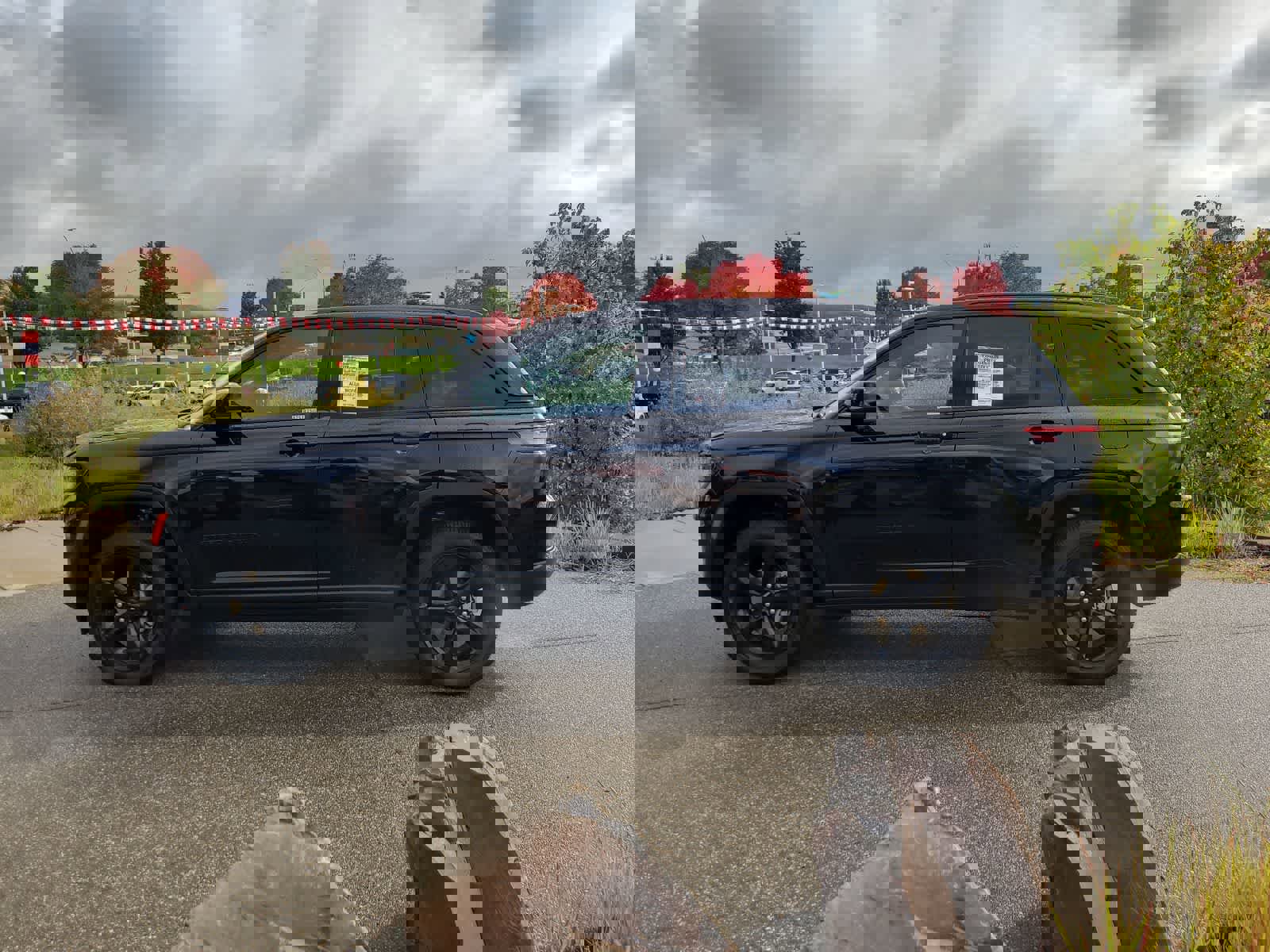 New 2025 Jeep Grand Cherokee Altitude w/ Trailer Tow Package image 11