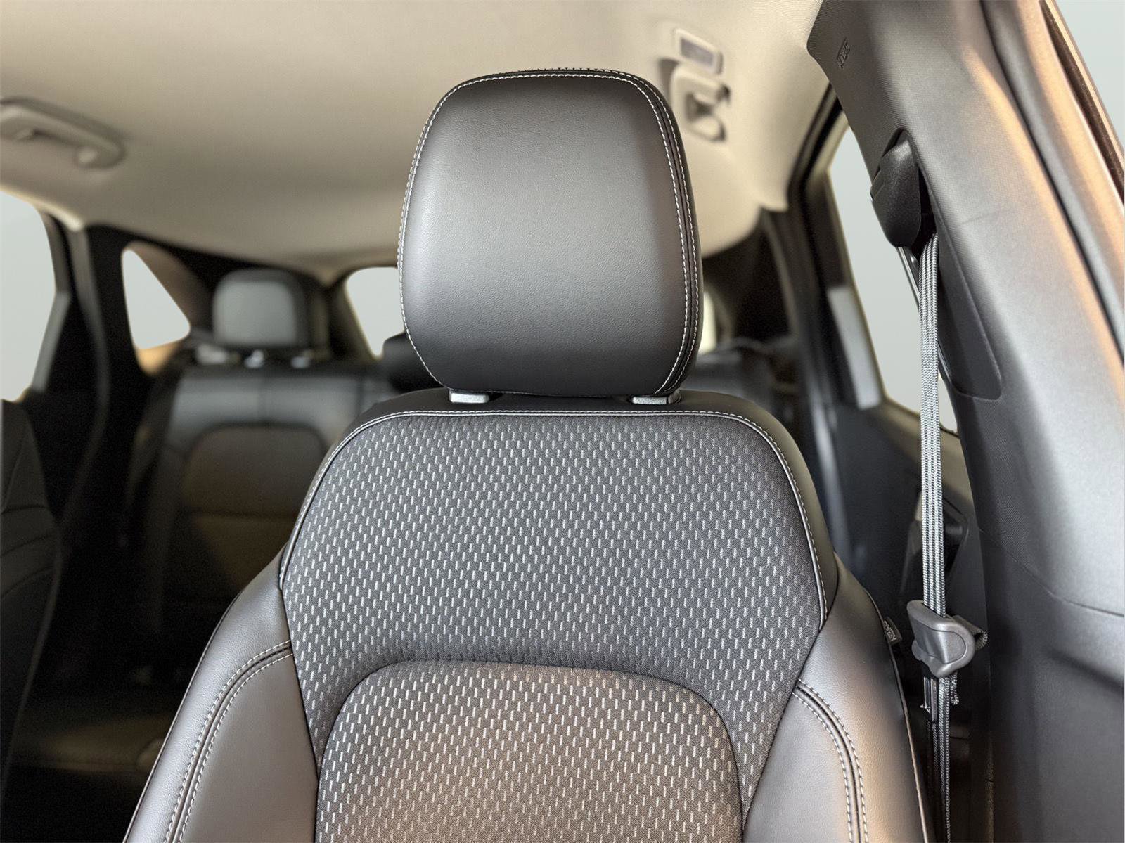 New 2025 Ford Escape PHEV w/ Class II Trailer Tow Package image 53