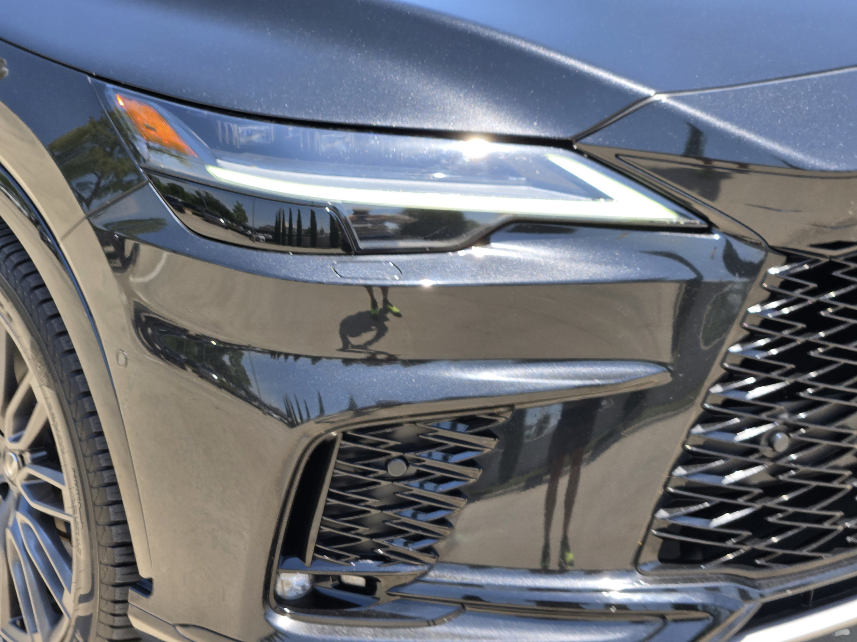 Used 2023 Lexus RX 500h F Sport w/ Accessory Package (Z1) AWD/4WD image 34