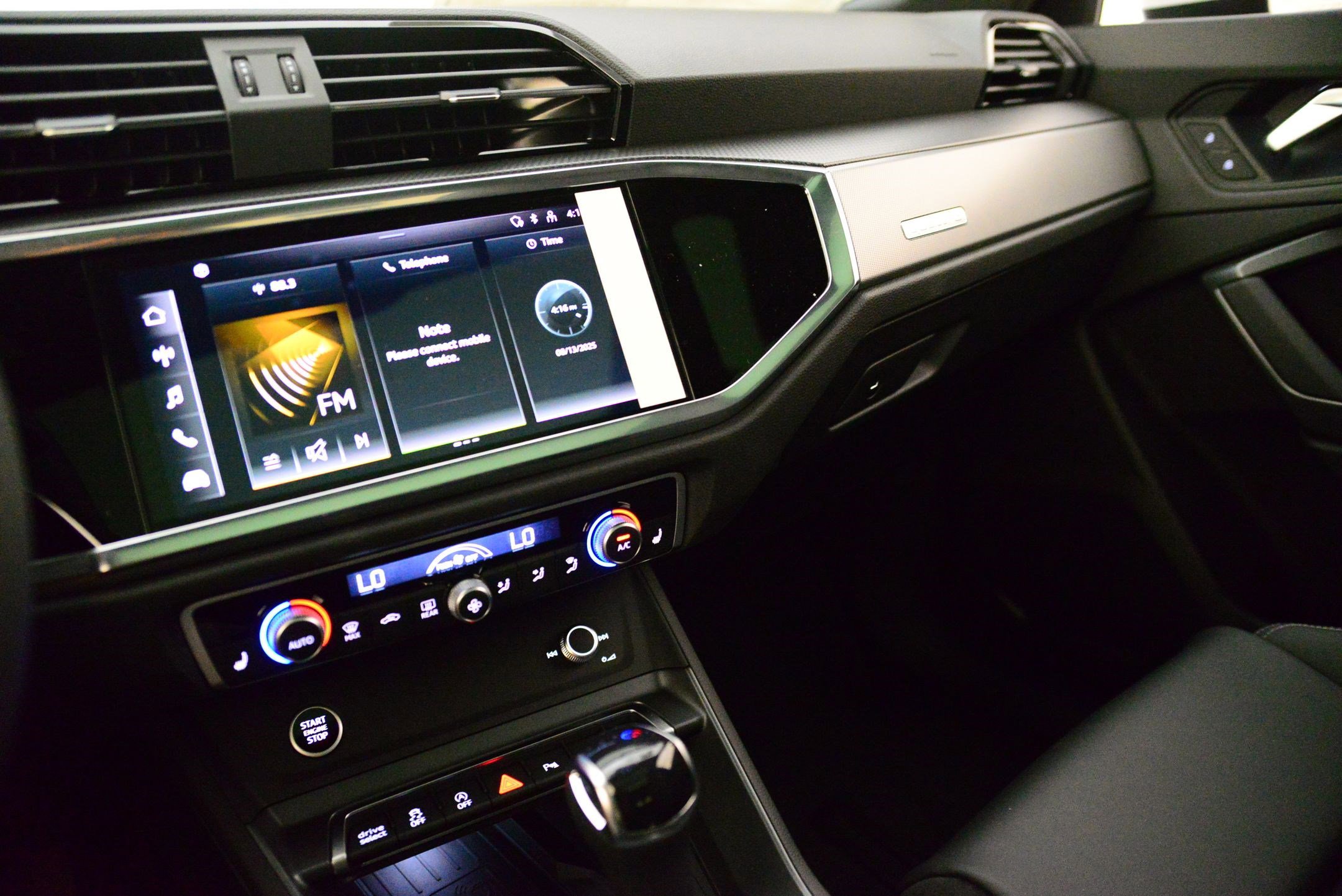 New 2025 Audi Q3 2.0T Premium image 27