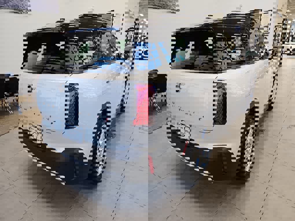 Used 2025 MINI Cooper Countryman S image 3