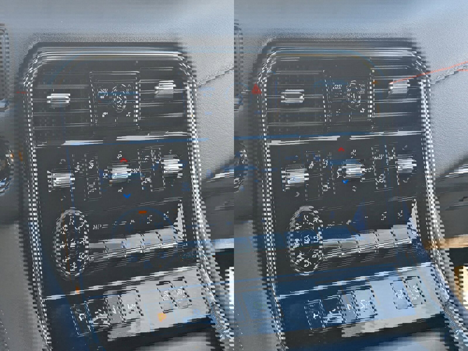 New 2026 Nissan Armada PRO-4X w/ Captain's Chari Seat Package image 16