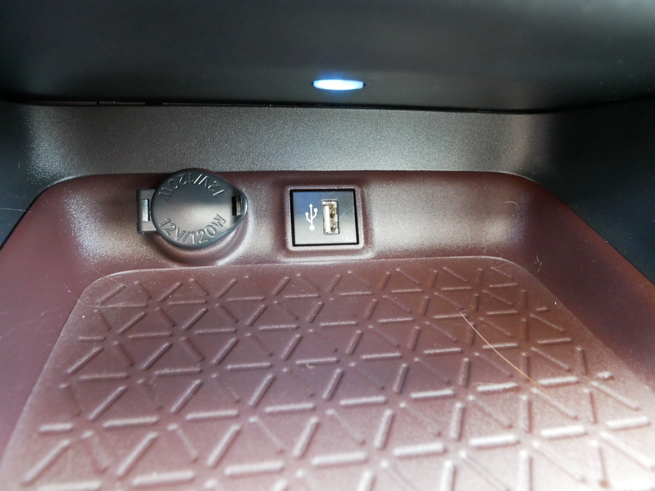 Used 2023 Toyota RAV4 Limited w/ Limited Grade Weather Package AWD/4WD image 33