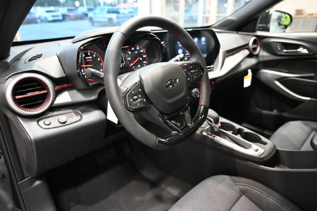 New 2026 Chevrolet Trax RS w/ Sunroof Package FWD image 21
