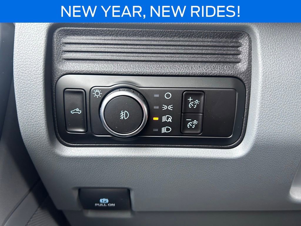 New 2026 Ford F450 XLT w/ 360-Degree Camera Package image 37